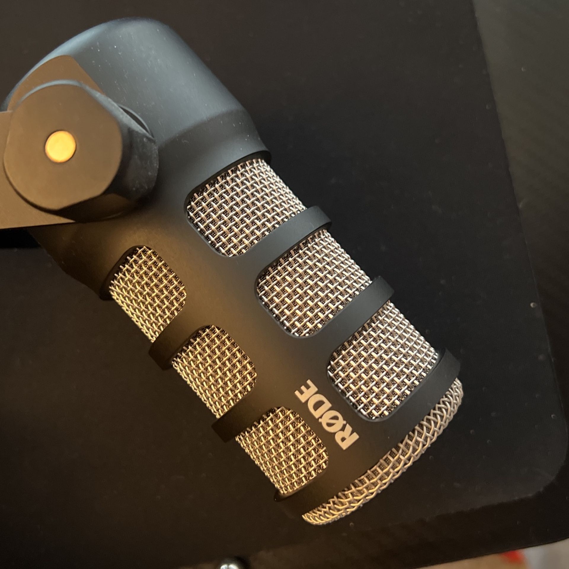 RODE Podmic With Proline Desk Mount Boom Arm