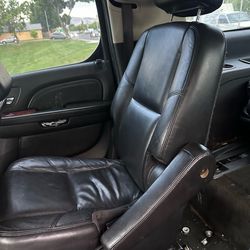 Escalade seats