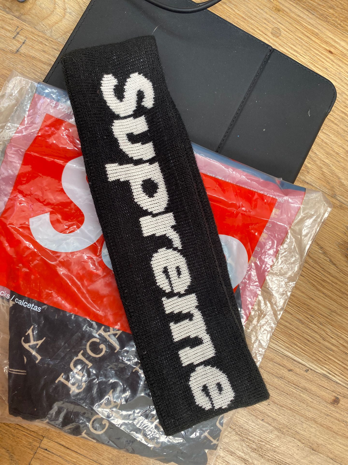 Supreme headband