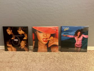 Tania Vinyl Set
