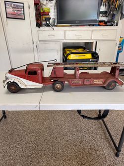 Buddy L  Aerial Ladder Fire Truck No. 101 Pressed Steel Toy