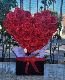 Eternal Flower With 1 Aromatic Candle And 1 Body Lotion Champagne Roast From Body Works 