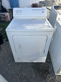 Kenmore Gas Dryer 🐝