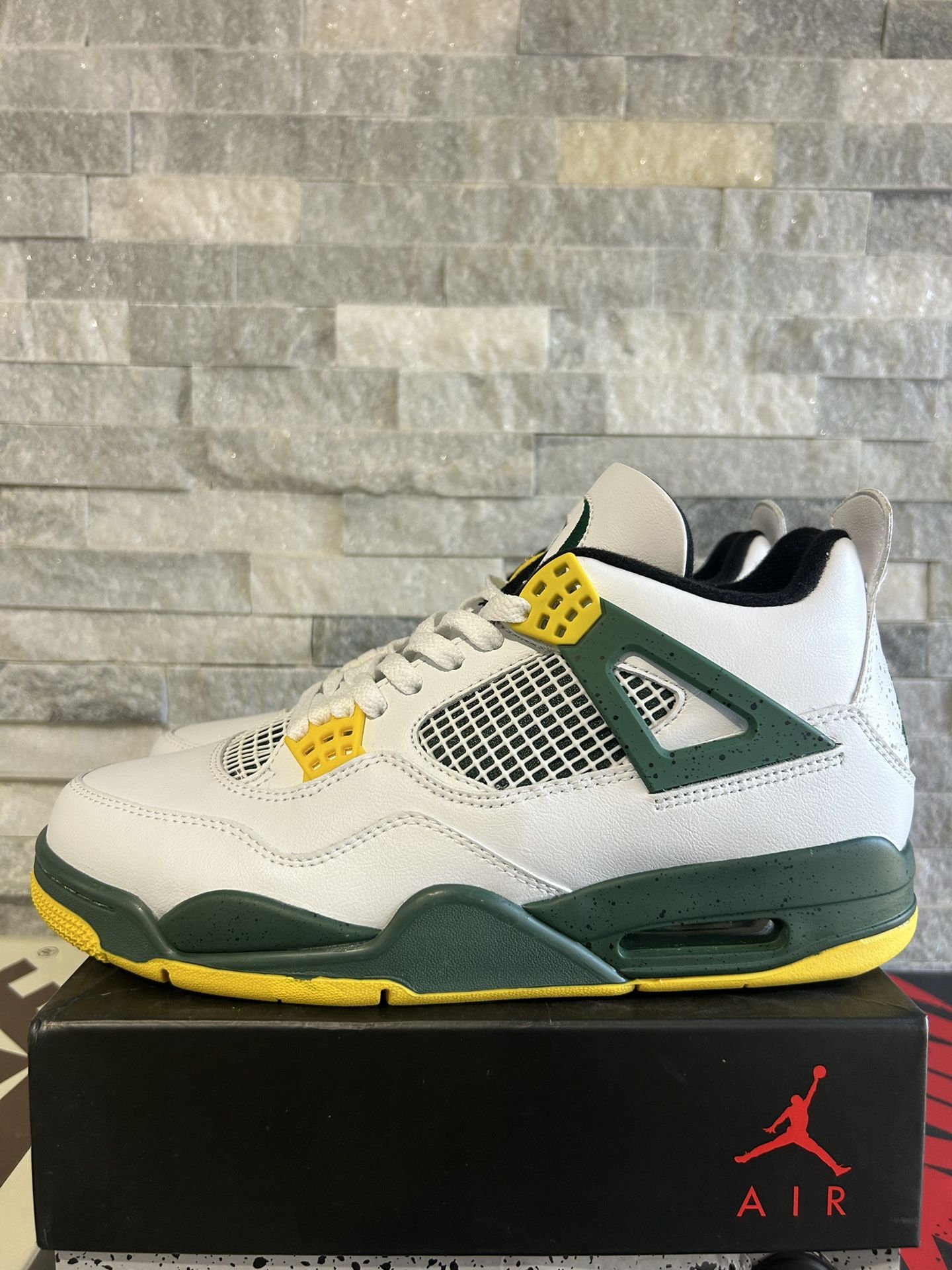 Jordan 4 Oregon PE