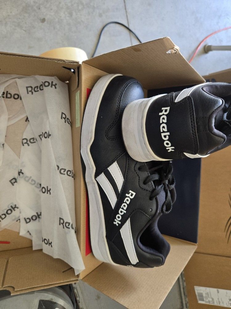 Adidas Shoes" Like New" Black,Wht