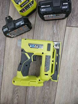 Ryobi 18-Volt ONE+ Cordless Compression Drive 3/8 in. Crown Stapler