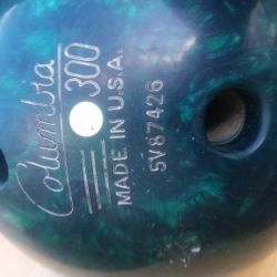 Green  Bowling  Ball  and Bag  15  Lb