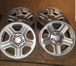 Rims for jeep ,set of 4, 16" sensors, and valves included
