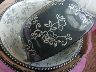 Grey and White Grey Floral Ceramic Dish Set