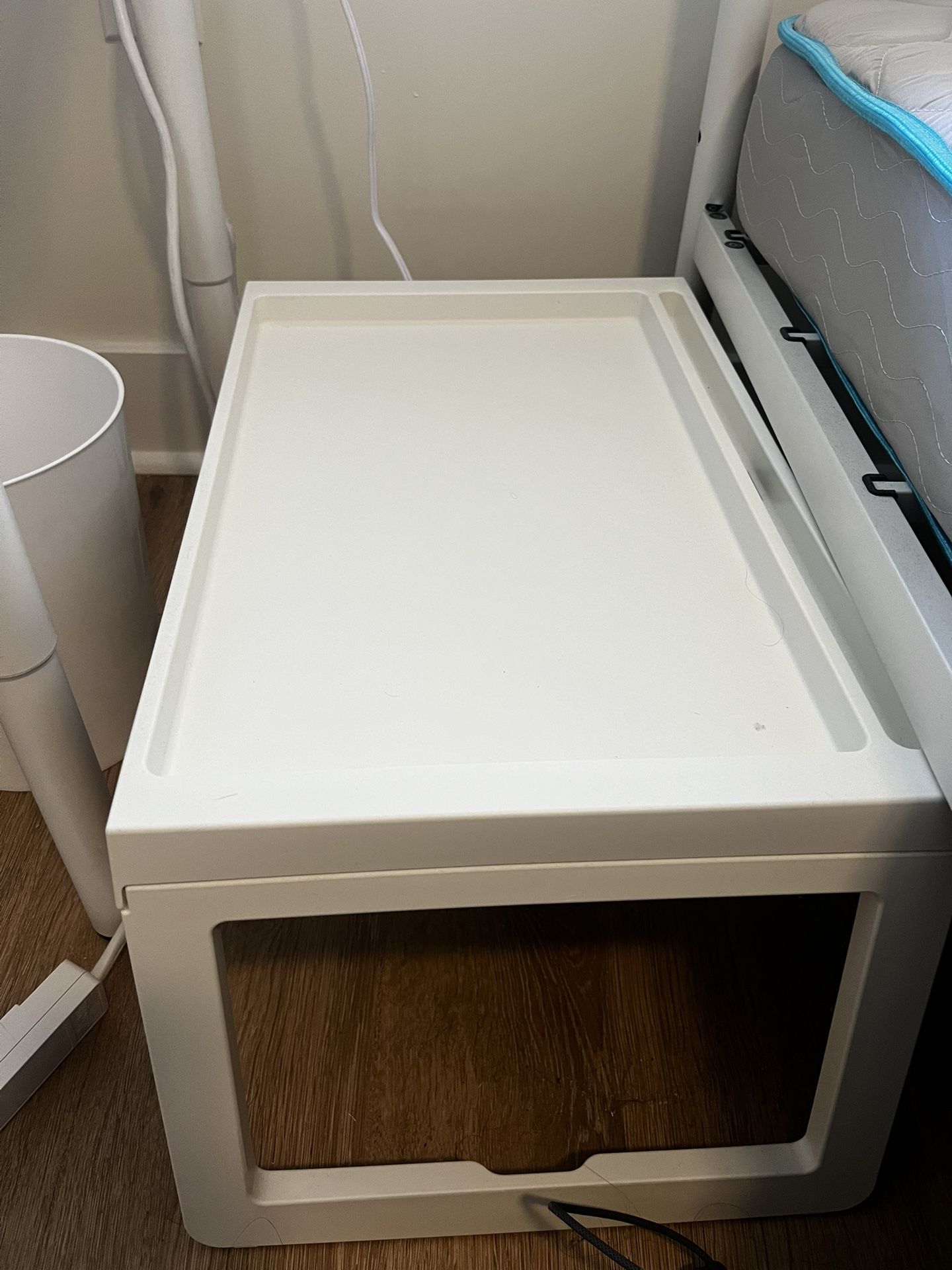 Small Tray Table