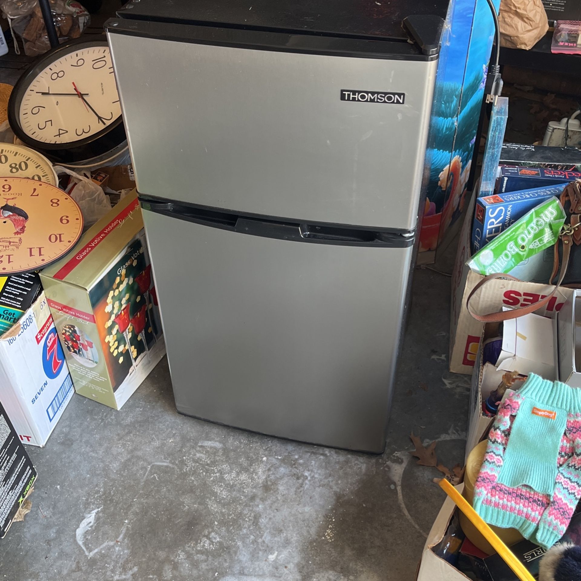 Thomson Mini Refrigerator & Freezer 3.2 Cu Ft.