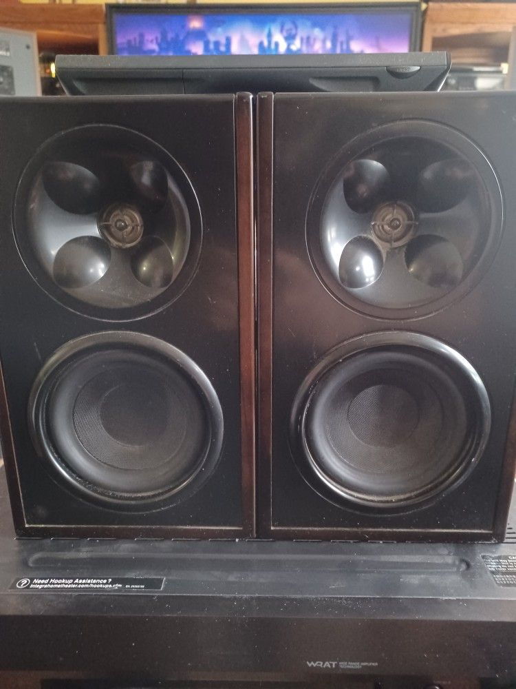 KLIPSCH WB14 BOOKSHELF SPEAKERS $300 FINAL PRICE