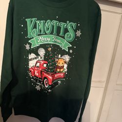 authentic Knotts Berry Farm Christmas sweatshirt 