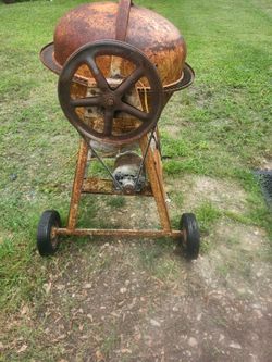 Cement mixer