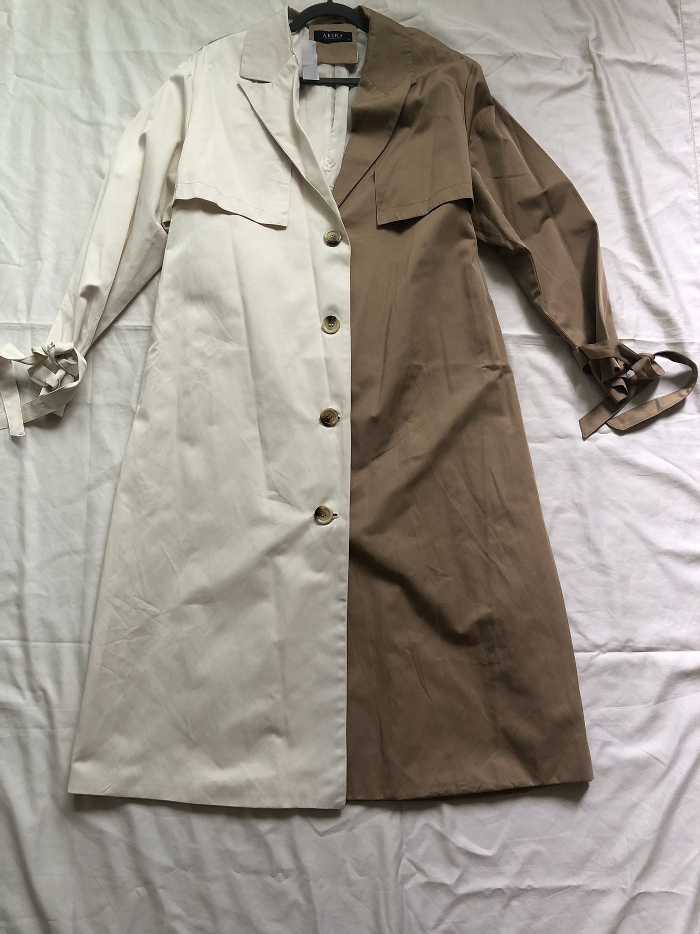AKIRA TWO TONE FALL SEASON TRENCH COAT SIZE: XL