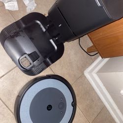 I Robot Roomba i4 