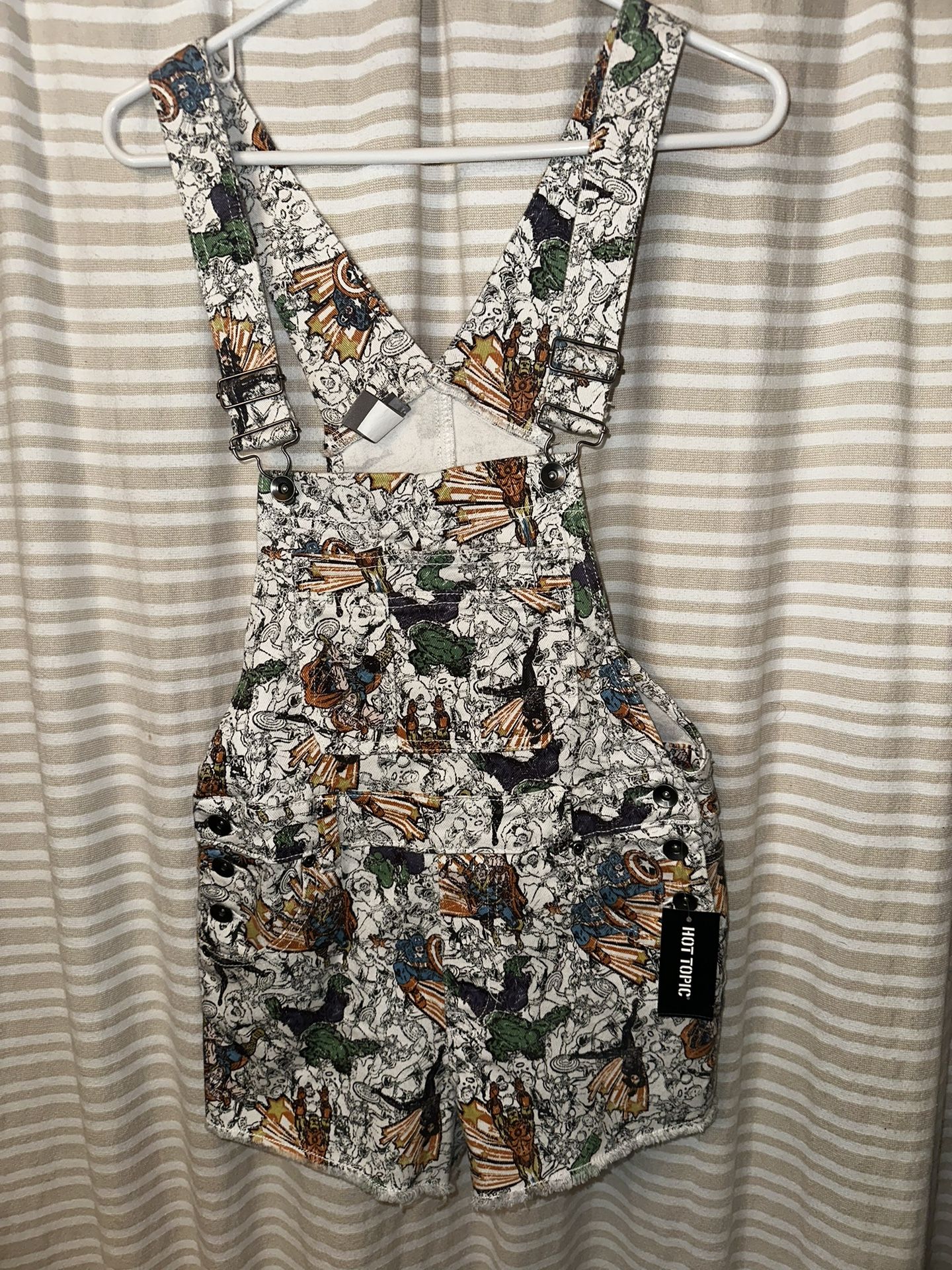 Marvel Comic Overall Shorts Size small