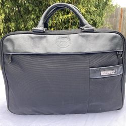 GHURKA LEATHER NYLON LAPTOP BAG ONE ZIPPER PULL NOT WORKING BAG STILL FUNCTIONS FINE 