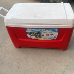 Igloo Cooler Island Breeze Family Cooler 48qt