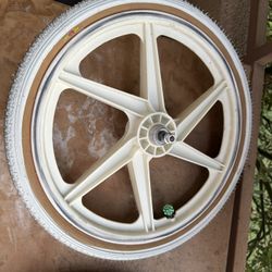 Pair of white OGK GT Mags w/ Tires 