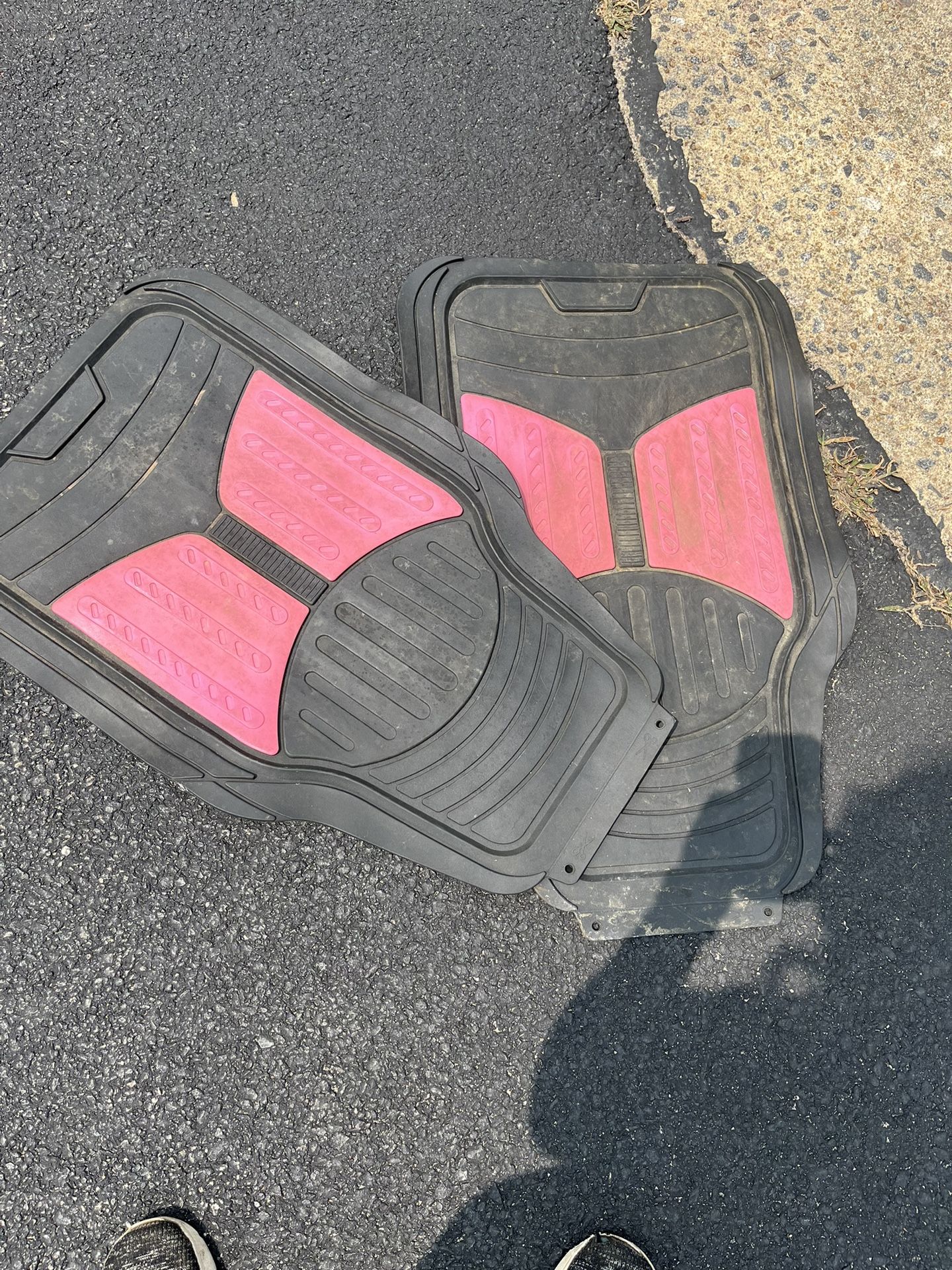 2 car mats  