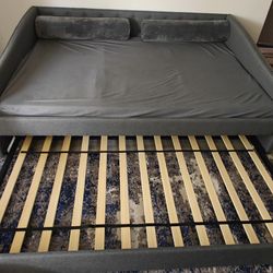 New Daybed with Trundle, Twin Size Day Bed