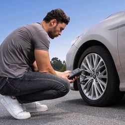 Fanttik S100 Apex Tire Air Inflator up to 150 psi Max
