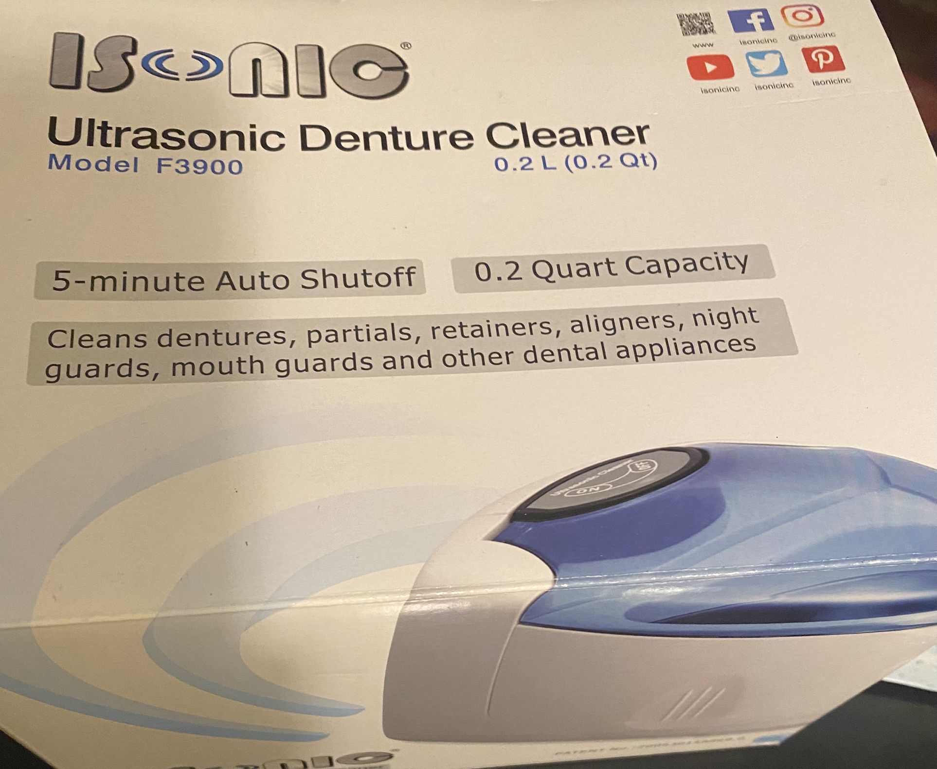 Electric denture cleaner