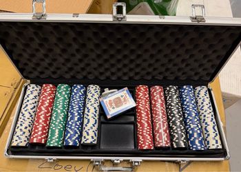 Poker chip set