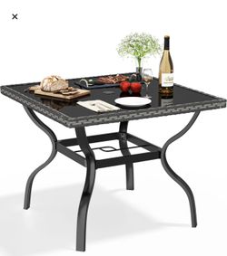 Alsobrook Square Metal Outdoor Dining table