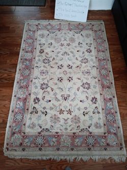 Couch & Rug Set