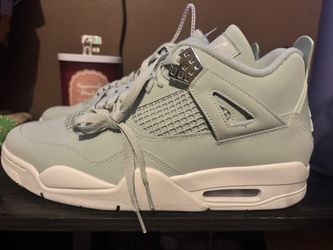 Jordan 4s