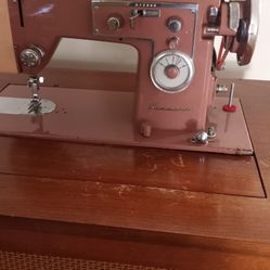 Kenmore Model 158.470 Sewing Machine With Table