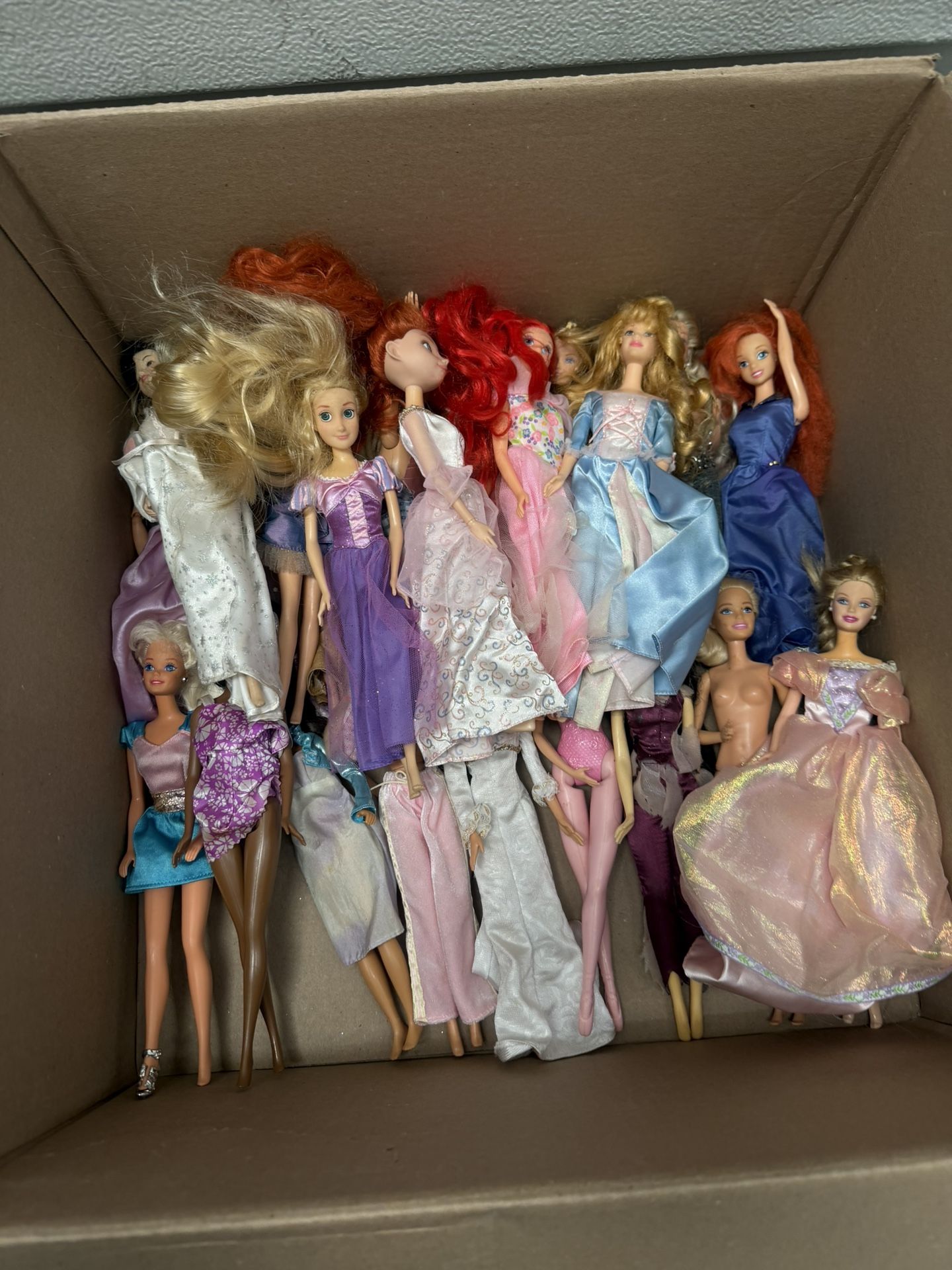 Barbies 