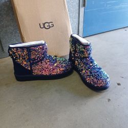 UGGS SEQUINS Purple N Black