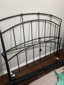 metal queen bed frame