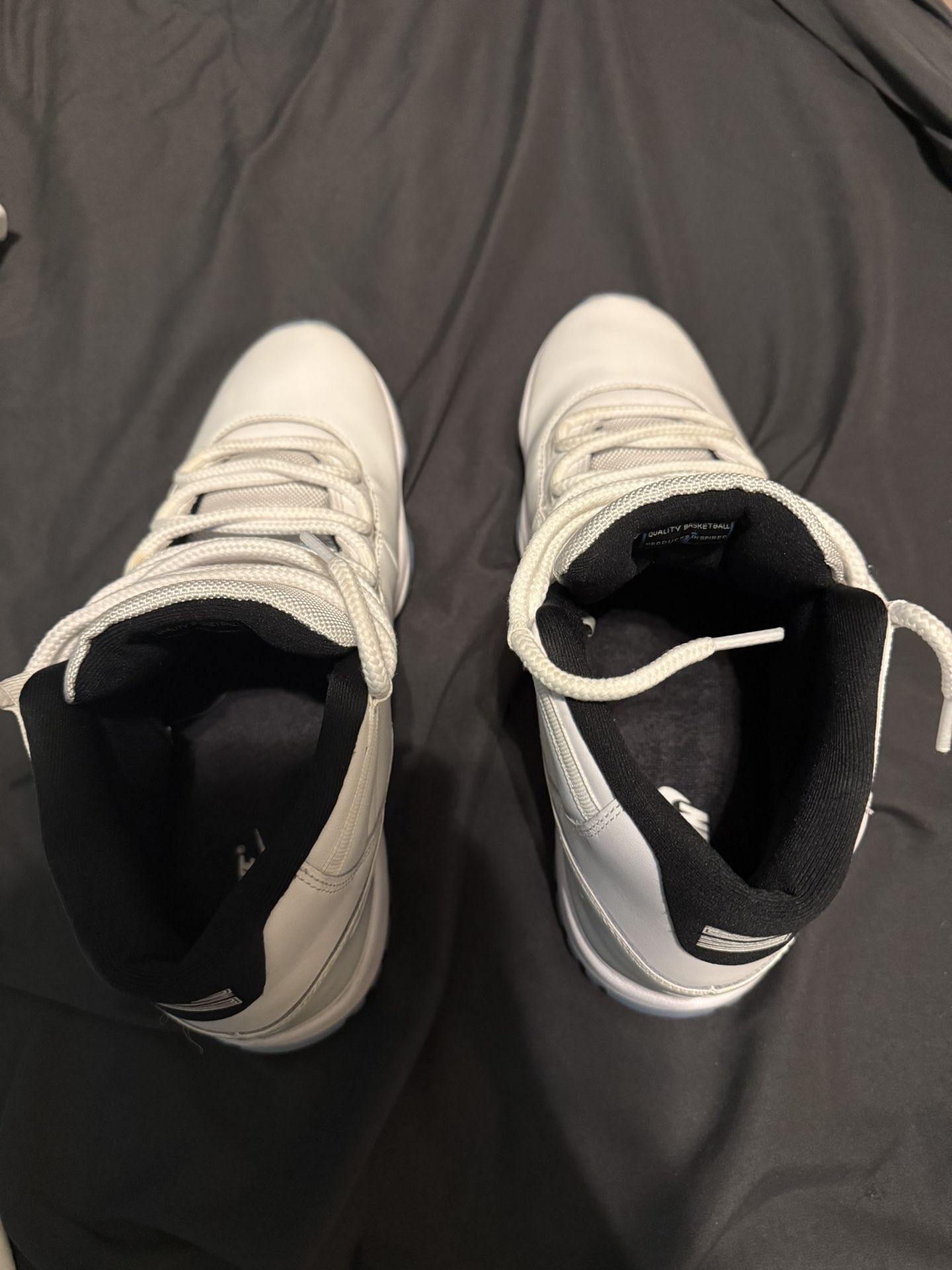 Legend Blue 11s And Jordan 1 Low