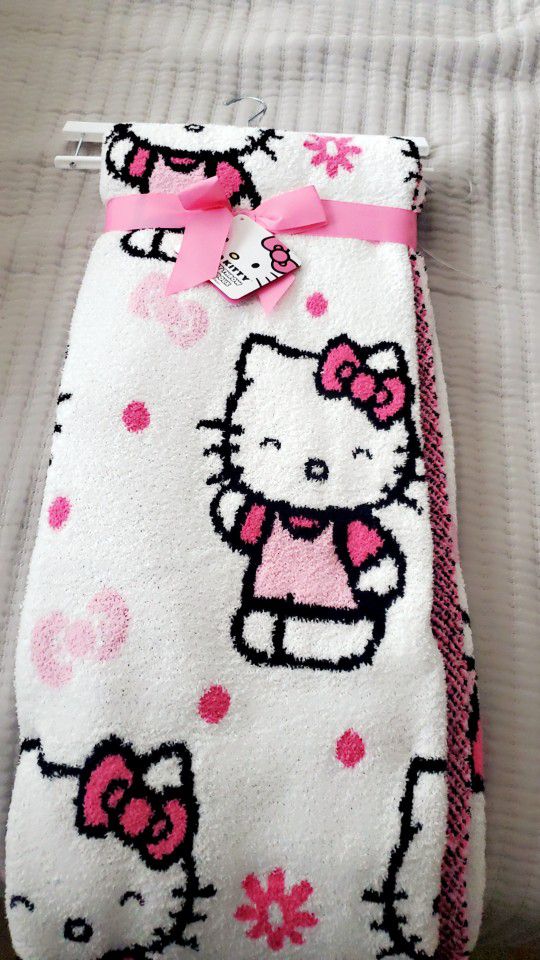 Hello Kitty Blanket-UFT