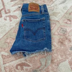 Levi’s Shorts 