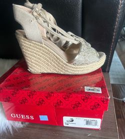 Guess sandals size 7