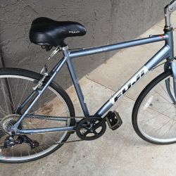 700c FUJI CROSSTOWN 4.0  Hybrid 7 Speed 