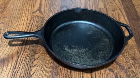Seasoned cast iron skillet