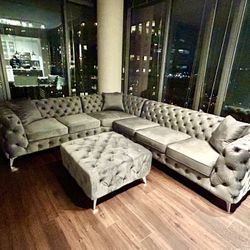 Black Tufted Sectional 