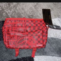 Spray Ground Shoulder Bag 