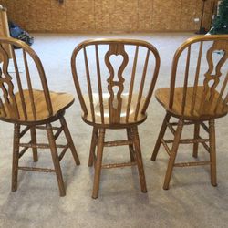 3 BAR STOOLS OAK 