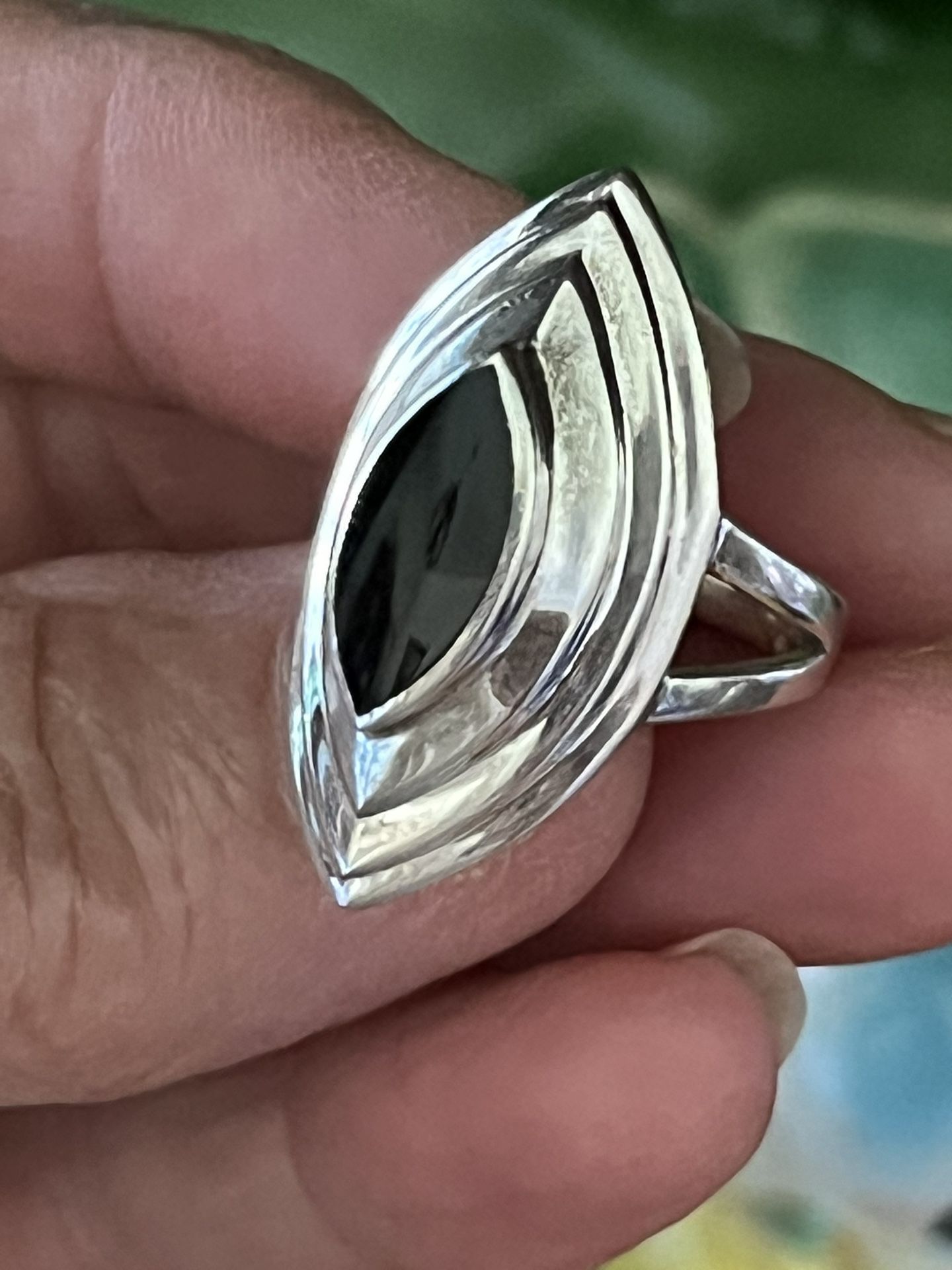 Vintage Sterling Silver And Onyx Ring