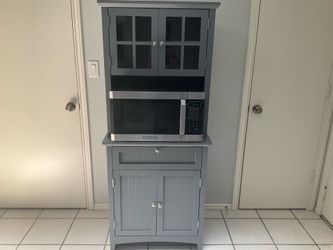 Kitchen pantry