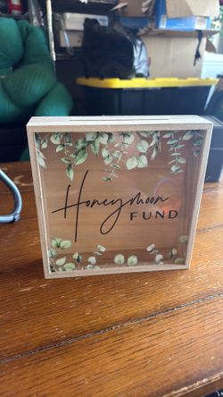 Honeymoon box