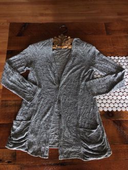 Pleone ( Nordstrom) light weight button cardigan