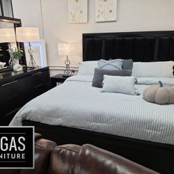 Black Upholstered  Bedroom Set 4PC -w Dresser Mirror Nightstand